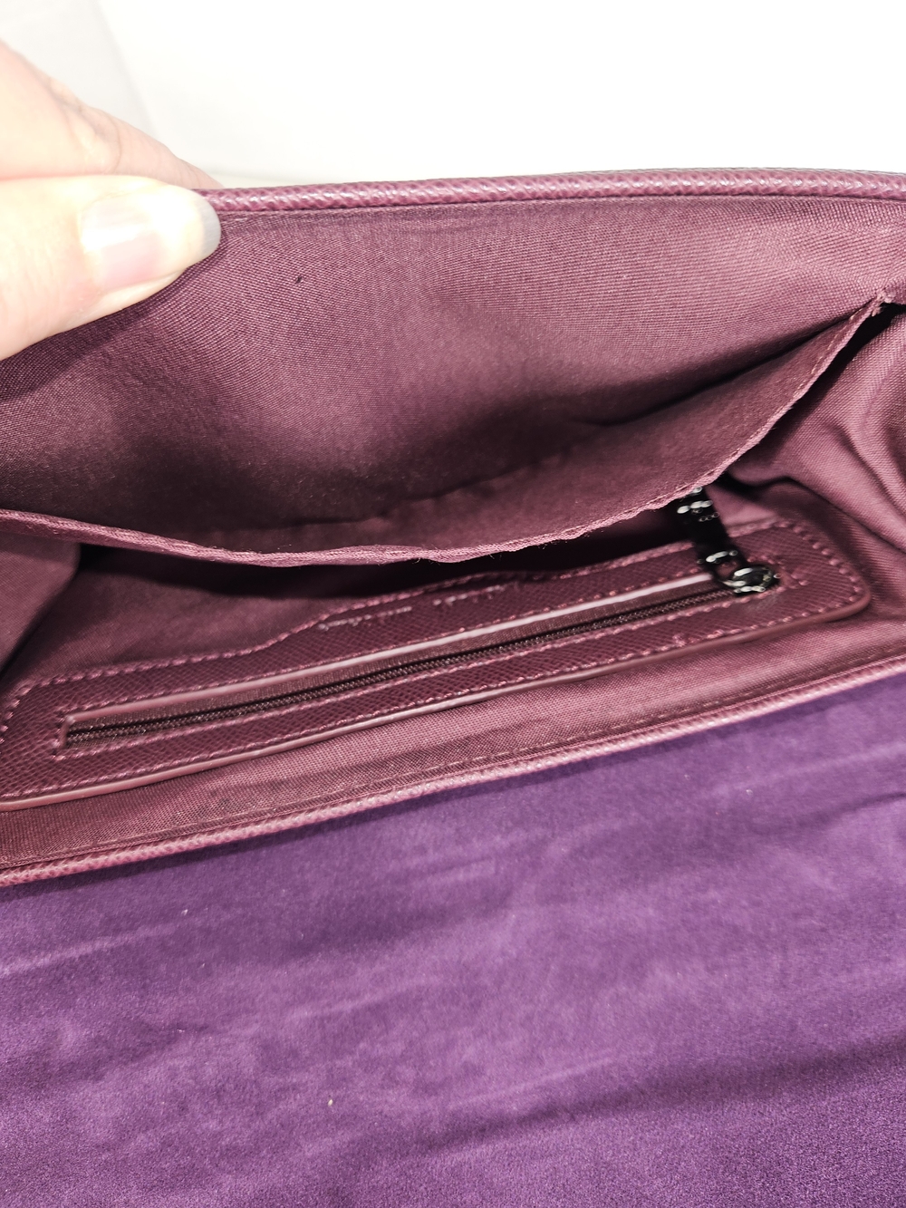 NWT Badgley Mischka Crossbody With Big Chain Plum Studs In The Cover W Letter Lk - Picture 14 of 16